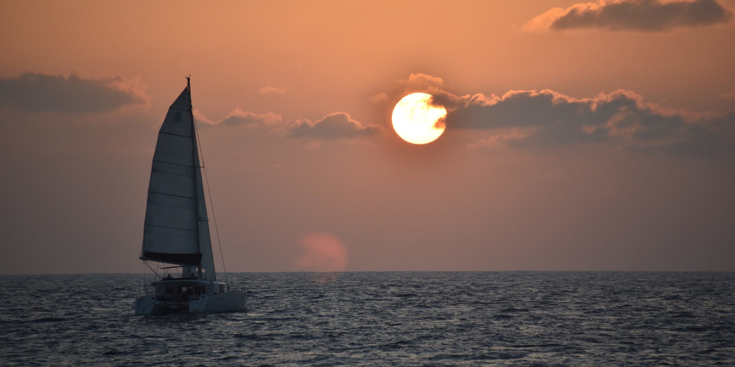 Lagoon 450 Sonnenuntergang